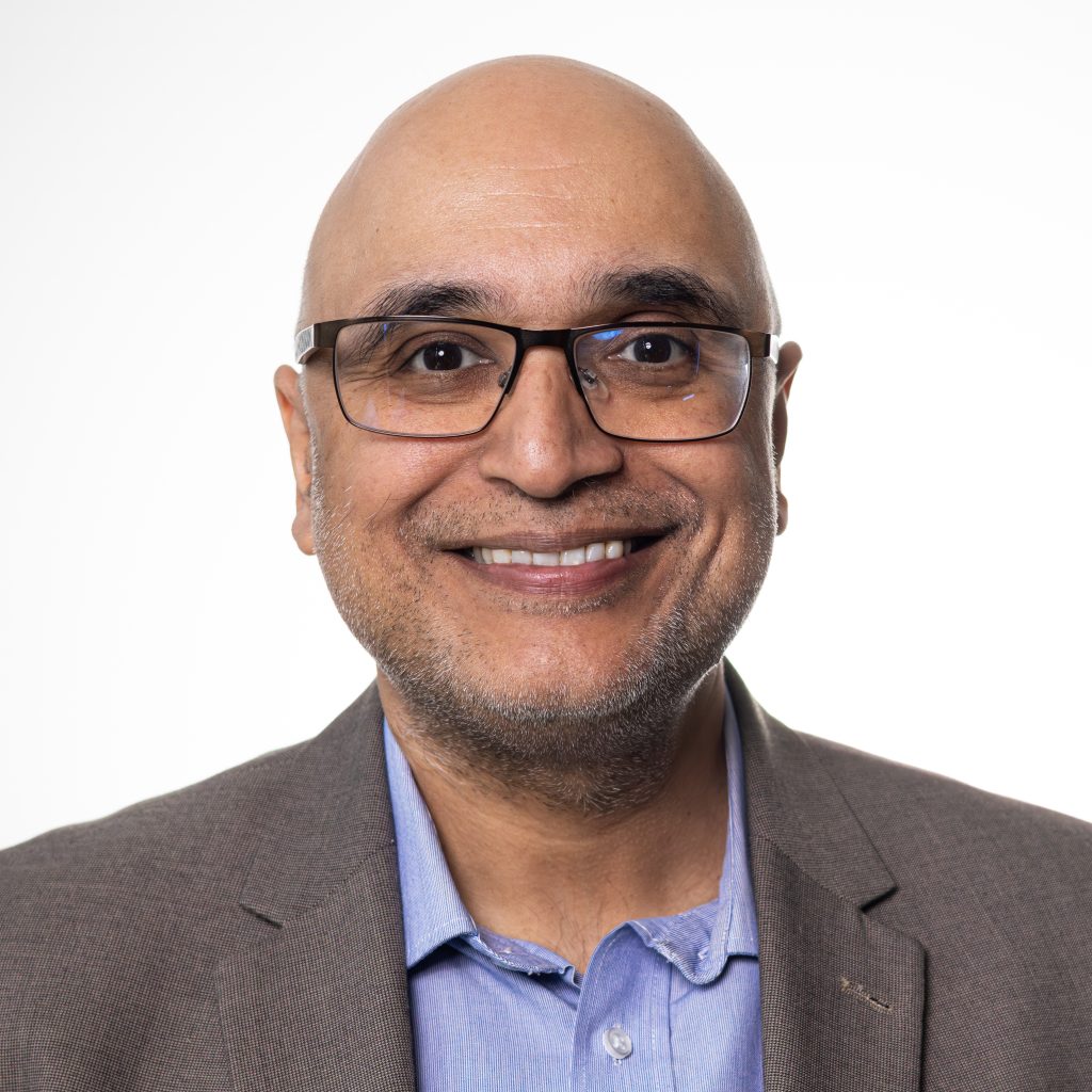 Kishan is a biophotonics specialist with an interest in fundamental photonics and interdisciplinary science.