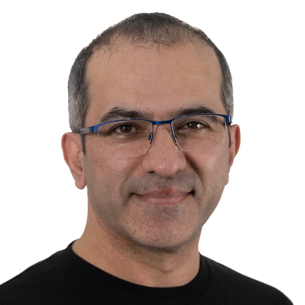Hadi is a member of Research Staff at the University of Technology of Sydney. 
