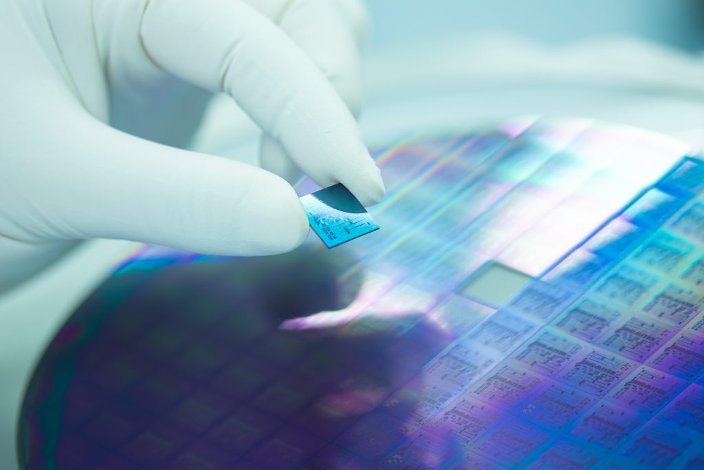 Disrupted chip supply chains – exposed during COVID-19 – and slow iteration cycles significantly slow research progress in Australia. The COMBS Infrastructure Committee is working to secure diverse fabrication pathways and future-proof microcomb scalability, aiming to make them as accessible as consumer electronics.