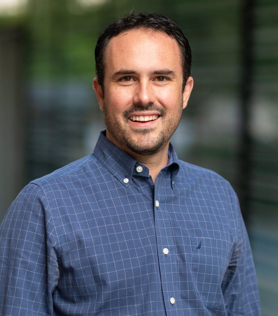 Alvaro is the administrator for Ben Eggleton's Group at the University of Sydney Node of the Australian Research Council Centre of Excellence in Optical Microcombs for Breakthrough Science (COMBS).