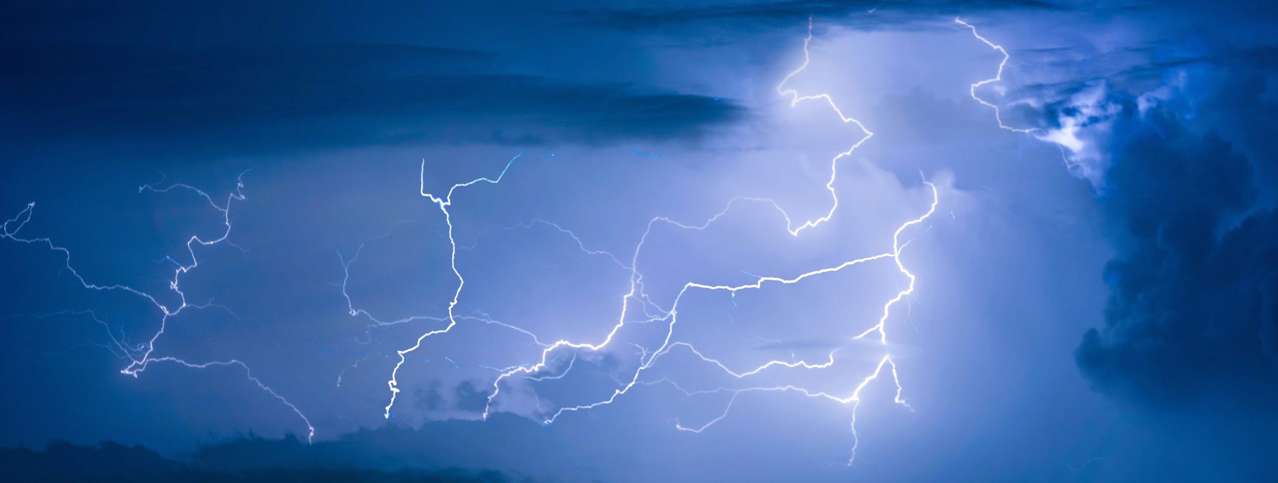 lightning strike_resized